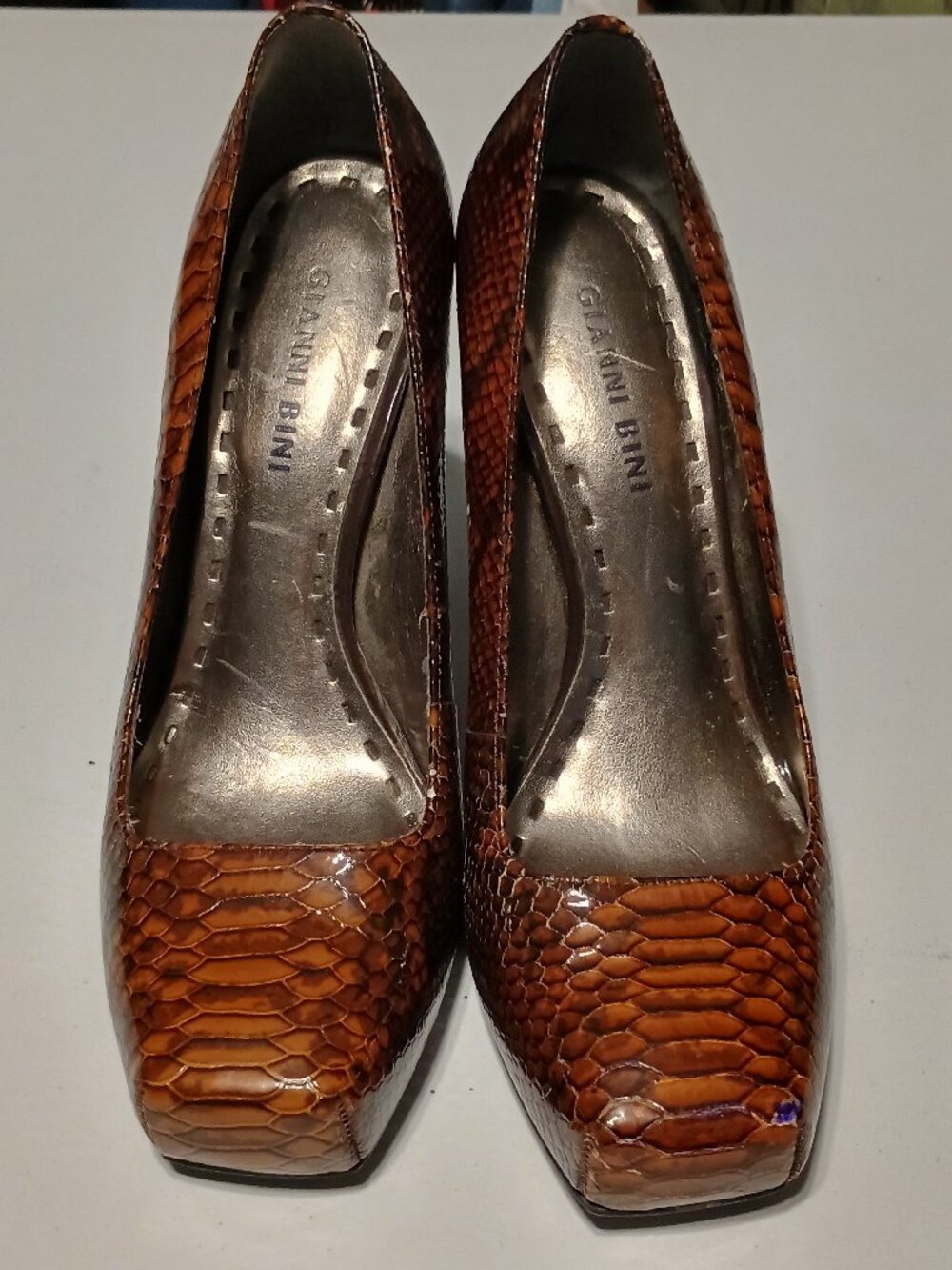 Gianni Bini Brown Snakeskin Embossed Leather Platform Pumps Women’s 7.5M - Picture 3 of 12